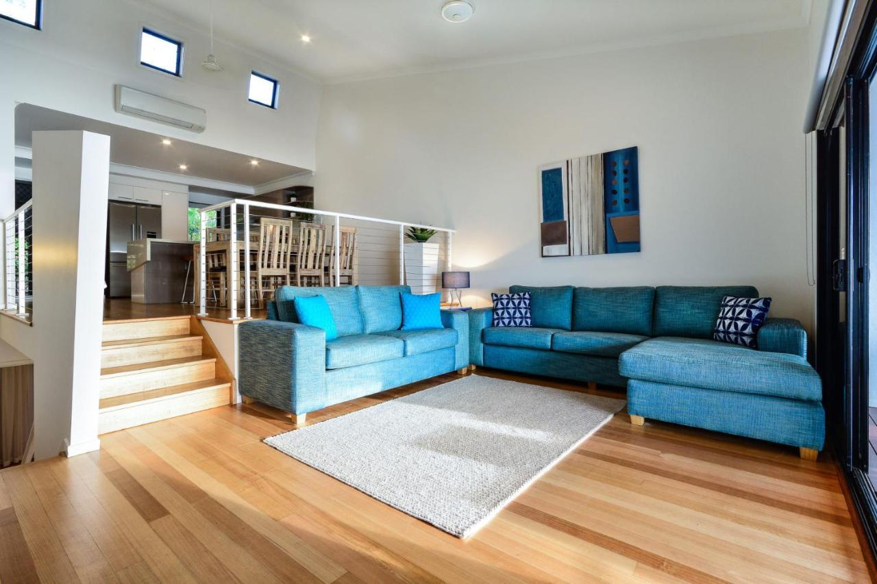 Shorelines 31 Renovated Upmarket Two Bedroom Apartment With Ocean Views And Buggy Hamilton Island Exterior foto