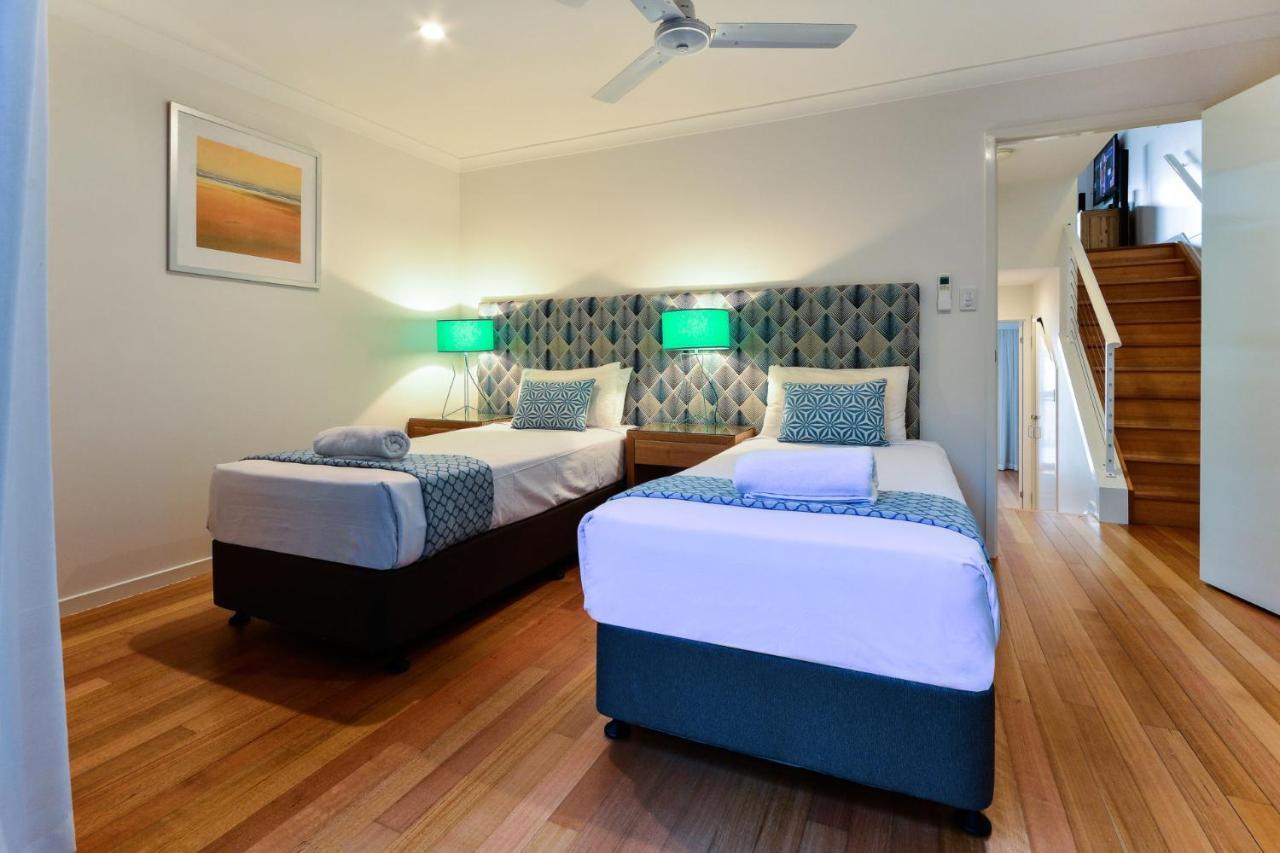 Shorelines 31 Renovated Upmarket Two Bedroom Apartment With Ocean Views And Buggy Hamilton Island Exterior foto
